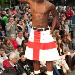 St-Georges-Cross-Kilt-pose