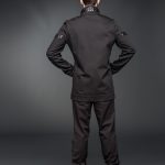 M201-Chaqueta-Gotica-Negra-con-Detalles-De-Piel-espalda