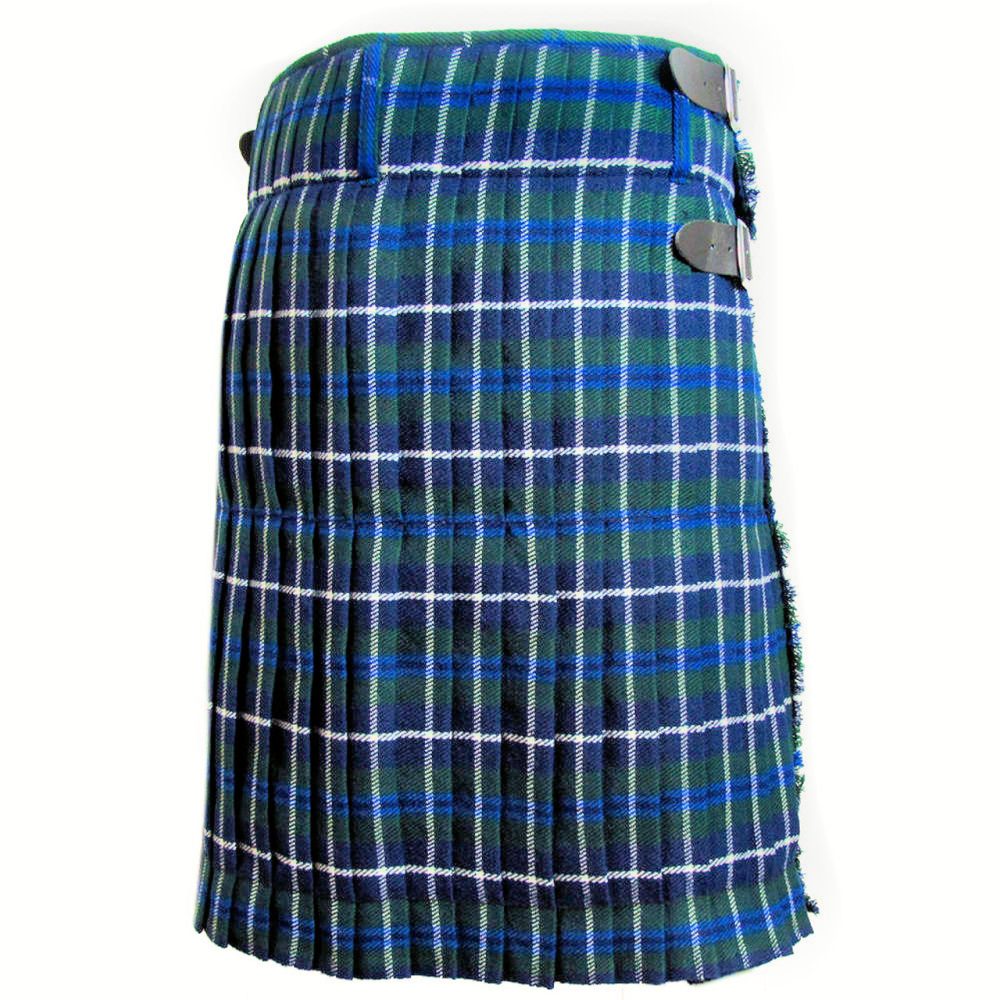 Die Rückseite des Tartan-Kilts von Blue Douglas.